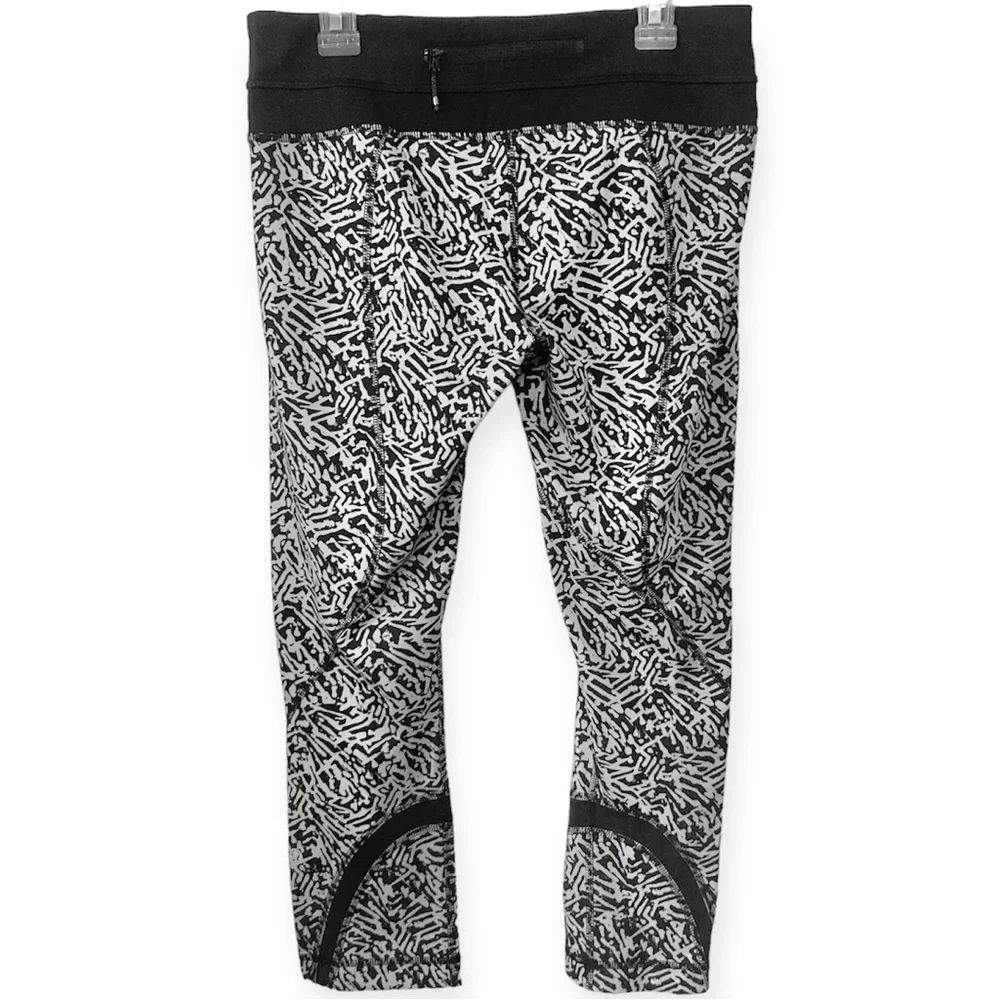 Lululemon Legging Run Inspire Crop II Luxtreme 6 Mini Brushed Animal Black White